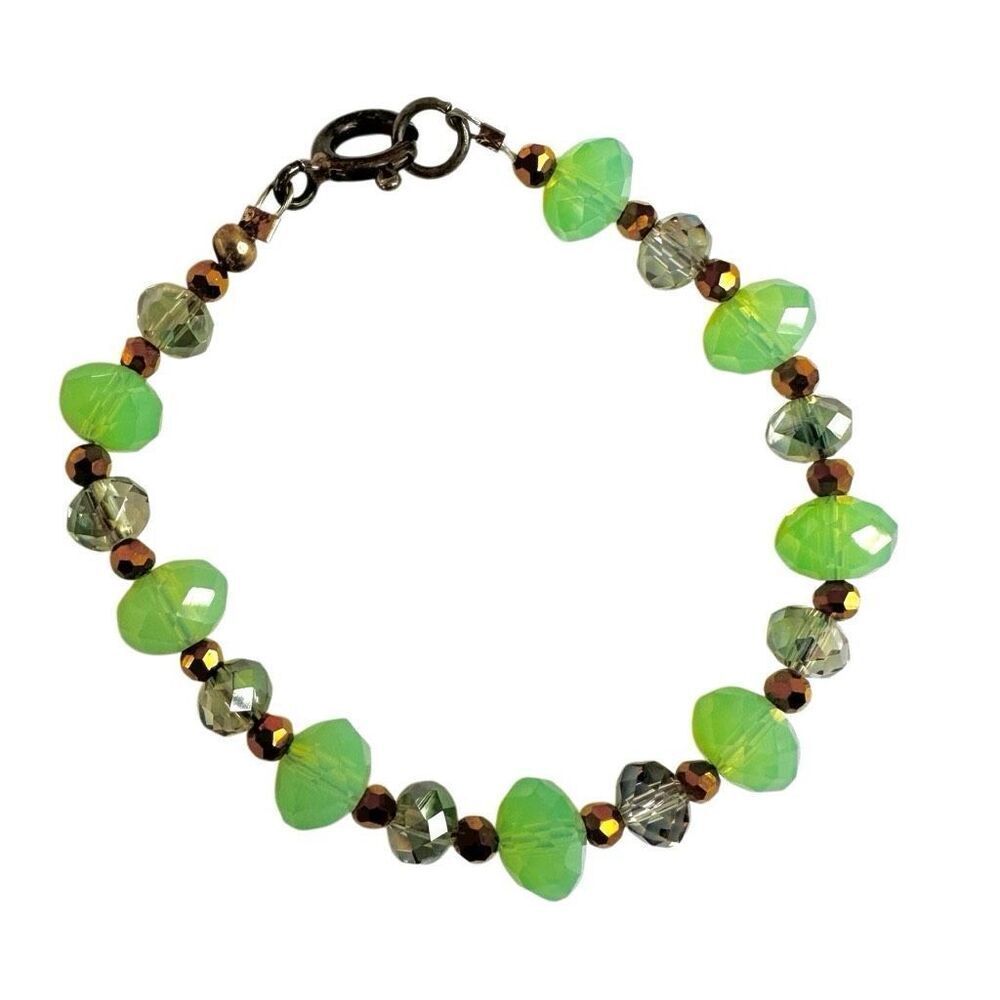 Green crystal beaded bracelet